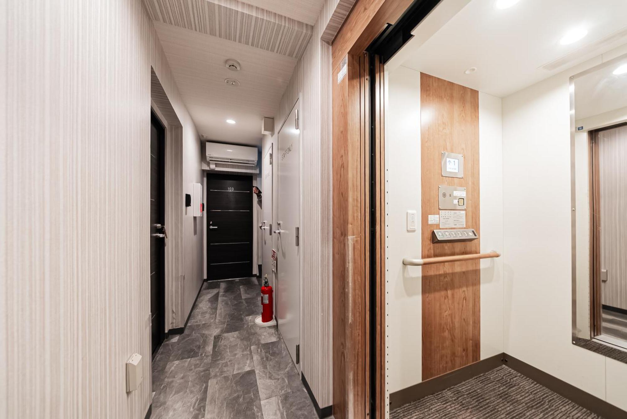 Glou Higashi Shinjuku Hotel Tokio Exterior foto